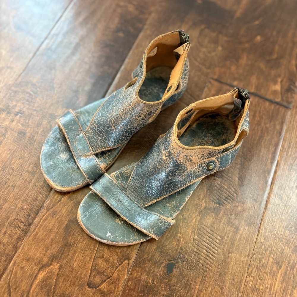 BedStu Leather Sandals